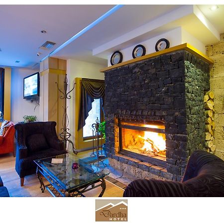 Hotel Dardha Ngoại thất bức ảnh