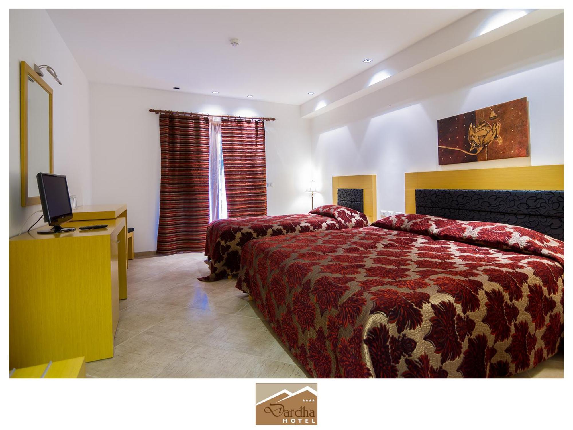 Hotel Dardha Phòng bức ảnh