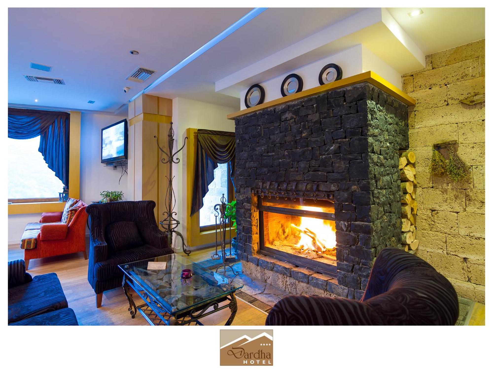 Hotel Dardha Ngoại thất bức ảnh