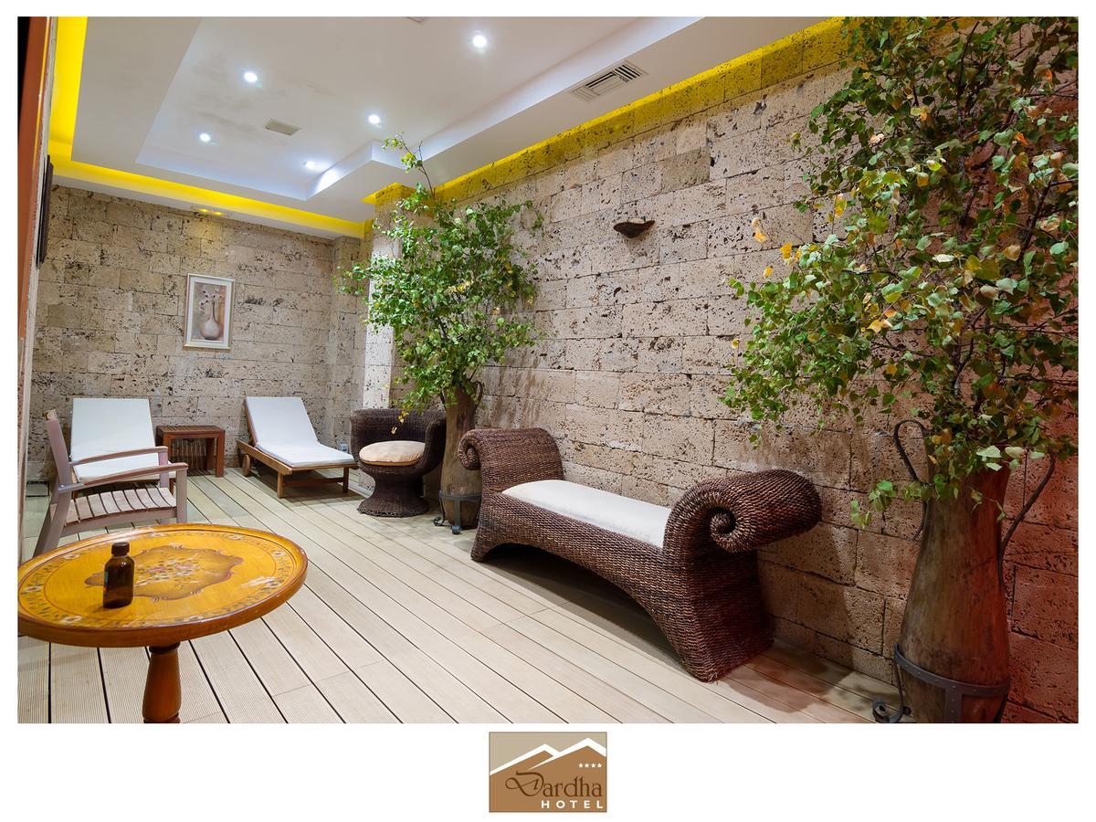 Hotel Dardha Ngoại thất bức ảnh